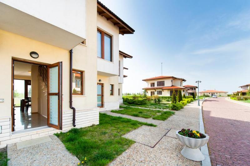 Lighthouse Golf & Spa Apartments Balchik Extérieur photo